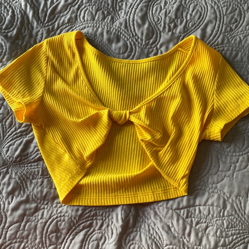 Crop top